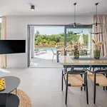 Grota - Luxury 4-bedroom With Private Pool & Garden